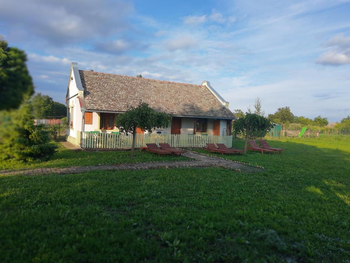 Villa Diiva Curug Exteriér fotografie